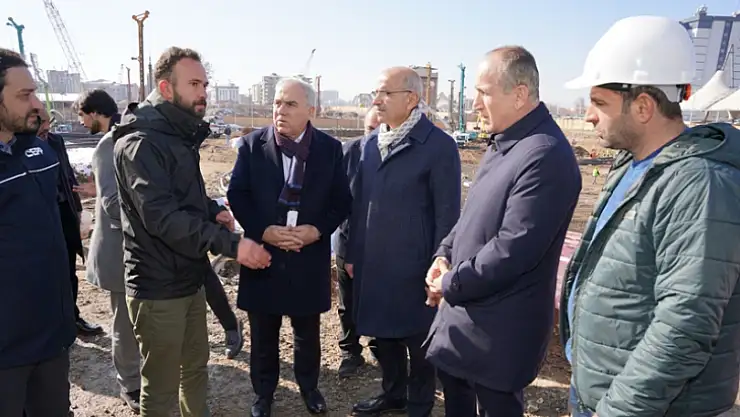 TOKİ Başkanı Ömer Bulut Malatya'da İncelemelerde Bulundu