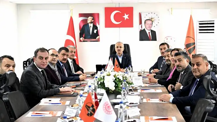 Ulaştırma ve Altyapı Bakanı Uraloğlu'ndan Ziyaret