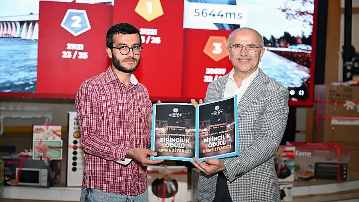 Umre Ödülü Kadir Gecesi'nde Sahibini Buldu