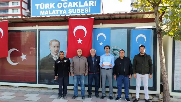 Uygur Kardeşlerimizin Var Olma Mücadelelerini ve Direnişlerini Destekliyoruz