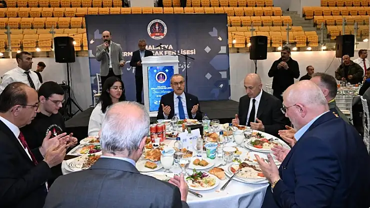 Vali Yavuz: Malatya'mız Dayanışma Ruhuyla Yeniden Ayağa Kalkıyor