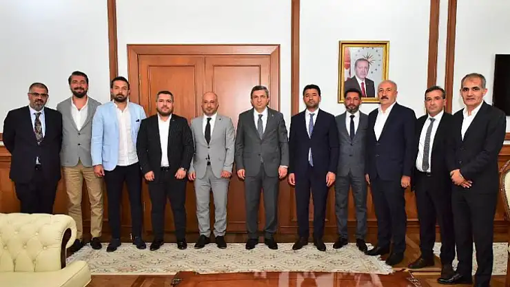 Yenimalatyaspor Yönetiminden Vali Hulusi Şahin'e Ziyaret