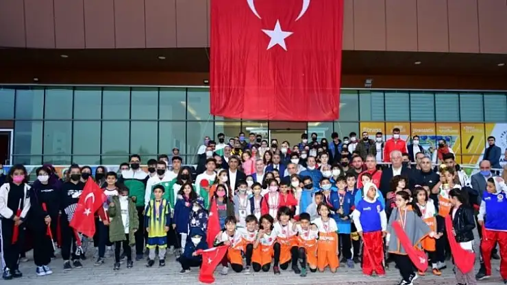 Yeşilyurt Belediyesi, 29 Ekim Cumhuriyet Bayramı Kutlamaları ve Ödül Töreni