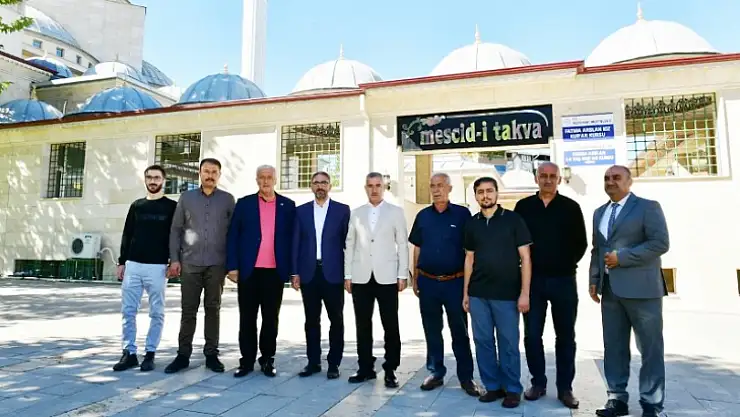 Yeşilyurt Belediyesi 'Cami Temizleme Ekipleri' Görevde
