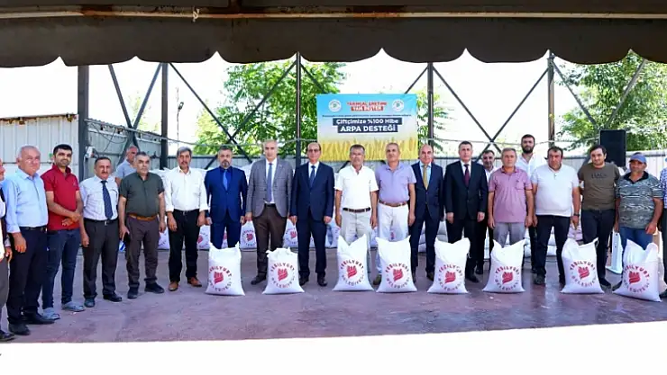 Yeşilyurt Belediyesinden Çiftçilere 35 Ton Arpa Desteği