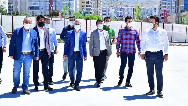 Yeşilyurt Belediyesinden Çilesiz Mahallesine Spor Yatırımı