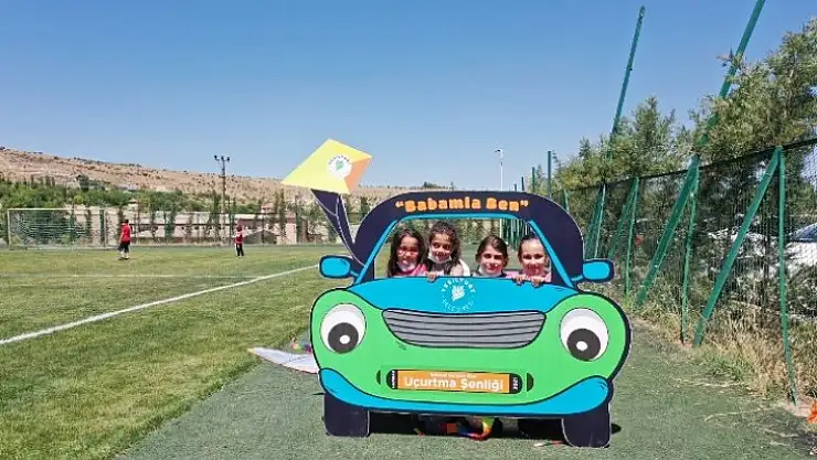 Yeşilyurt'ta Babalar Gününe Özel 'Babamla Ben' Uçurtma Şenliği