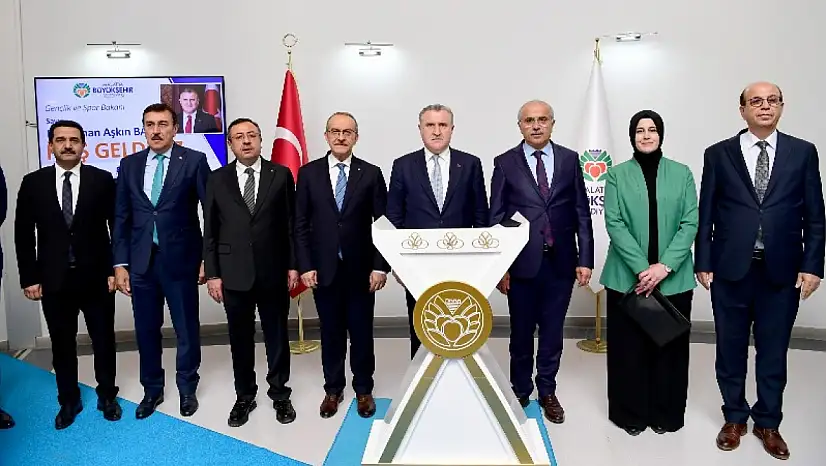 Bakan Bak'tan Büyükşehir Belediyesi'ne Ziyaret