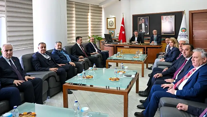 Bakan Yumaklı'dan Büyükşehir Belediye Başkanı Sami Er'e Ziyaret