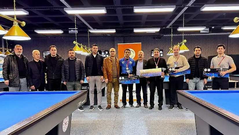 Bilardo Turnuvasında Dereceye Girenler Ödüllendirildi