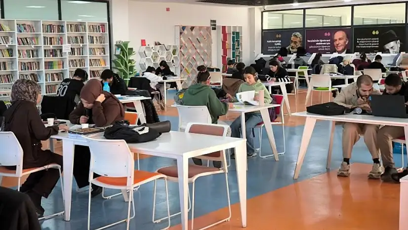 Çilesiz Kütüphanesi Gençlerin Buluşma Noktası