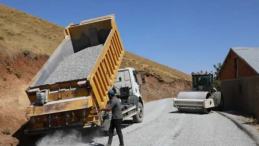 Gülümuşağı Mahallesine 5 Kilometrelik Sathi Asfalt Kaplama