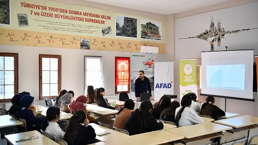 Yeşilyurt Belediyesi Afetlere Hazırlık Eğitimlerini Sürdürüyor