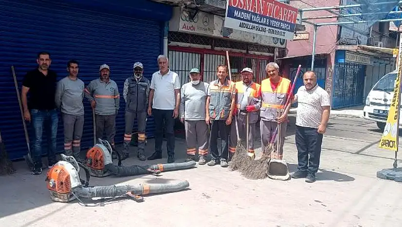 Yeşilyurt Belediyesi'nden Küçük Sanayi Sitesinde Temizlik Seferberliği