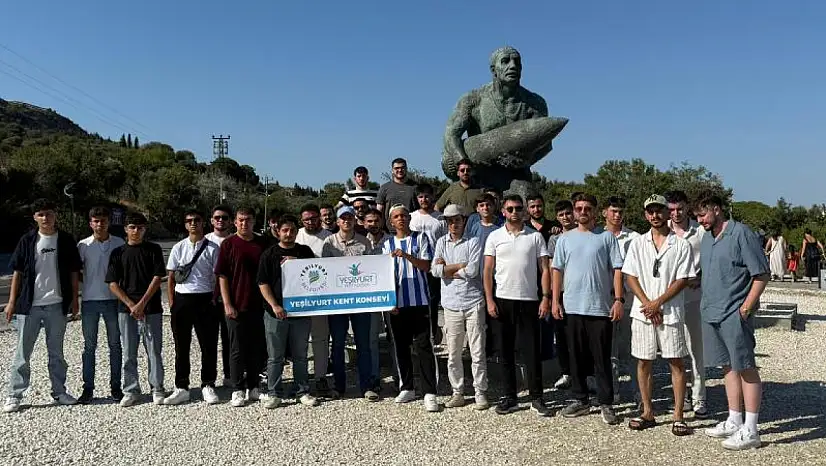 Yeşilyurt Genç Meclis Üyeleri Çanakkale'deki Tarihi Mekânları İnceledi