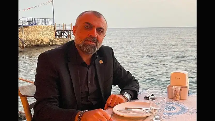 Akın: Her Ortamda Martaval Atan Plaket Çocukları Net Olun!