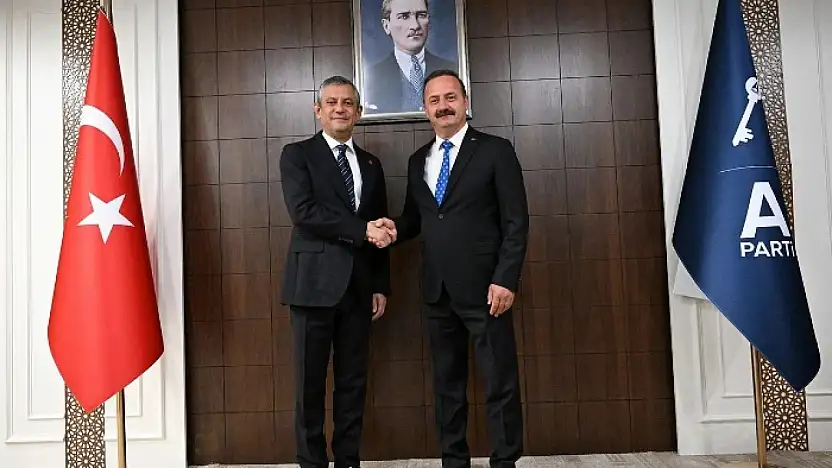 Yavuz Ağıralioğlu Anahtar Parti Genel Merkezinde Özgür Özel'i Ağırladı