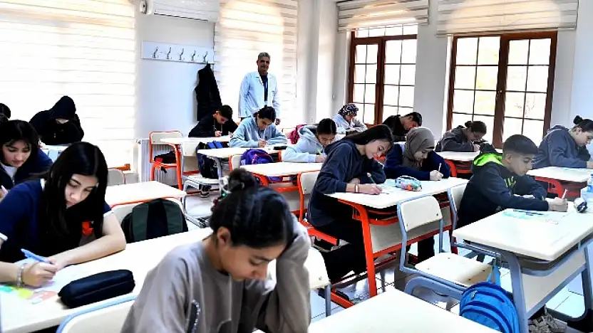 Yeşilyurt Belediyesi'nden Öğrencilere Ücretsiz Kurs Desteği!