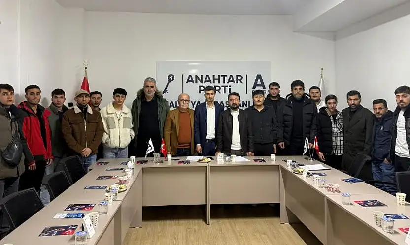 Anahtar Parti Battalgazi İlçe Gençlik Kollarında Yeni Dönem