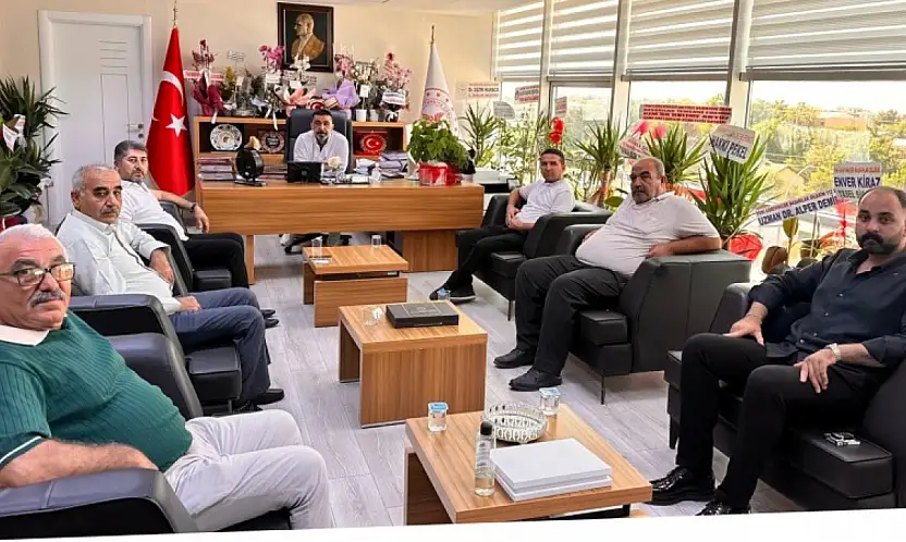 Başhekim Doç. Dr. Gönültaş'a Akçadağ Heyetinden Ziyaret