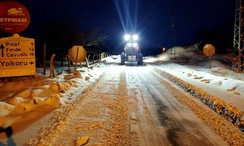 Büyükşehir Mahalle Yollarını Açmaya Devam Ediyor
